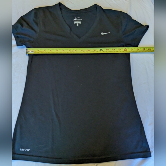 Nike Tshirt - Picture 4 of 5